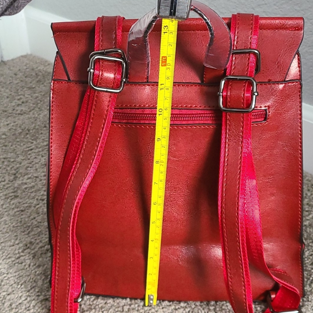 Backpack - Picture 5 of 12